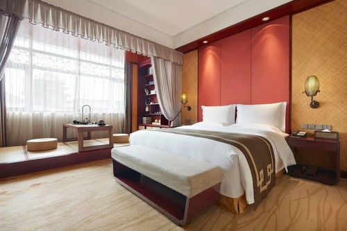 七修酒店荣誉时刻 荣膺第十五届中外酒店论坛白金奖“最佳品牌酒店管理公司”